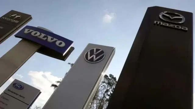 Россиянын авто өнөр жайы рыноктон ири компаниялар кеткенден кийин оор абалда калды. 