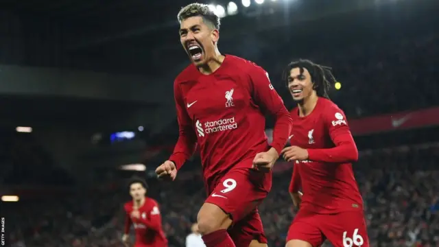 Roberto Firmino yishimira igitego atsinze