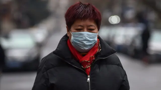 امرأة من ووهان