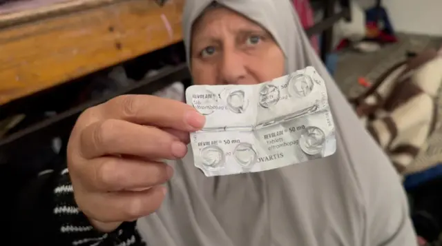 سهام تحمل أدويتها