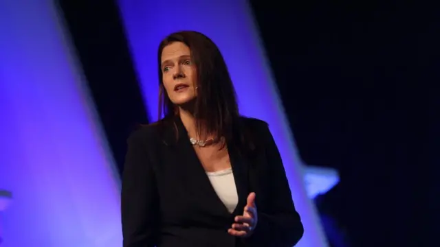 સારા માર્ટિન્સ