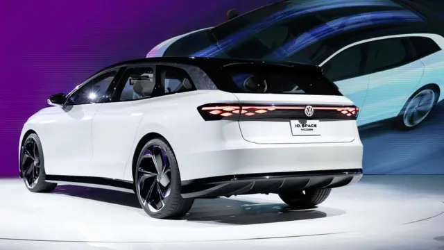 فولکس‌واگن می‌گوید ماشین با هر بار شارژ تا ۵۹۰ کیلومتر حرکت می‌کند