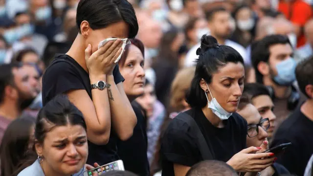 После смерти оператора телеканала "Пирвели" Лексо Лашкарава в Грузии вспыхнули протесты с требованиями отставки премьера и наказания всех виновных в насилии 5 июля