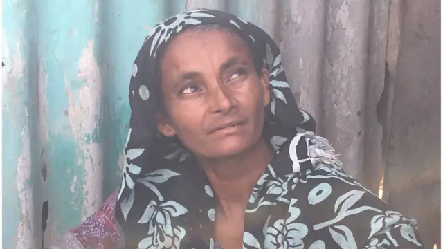 உதவி தொகைக்காக காத்திருக்கும் கணவனை இழந்த பெண்கள்