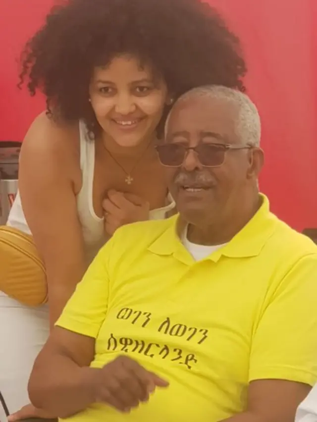 ትናንት ምሽት የትዝታው ንጉስ ማህሙድ አሕመድን ጨምሮ ታዋቂ ድምጻውያን ሊያዜሙበት የነበረው ኮንሰርት በርካታ ኢትዮጵያውያን በትኬት ሽያጭ የቅንጅት ጉድለት የተንገላቱበት ነበር