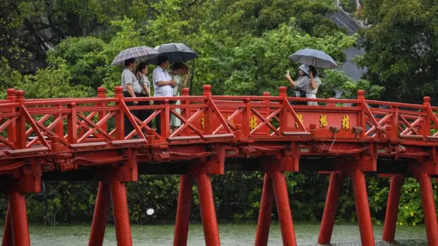 The Huc Bridge