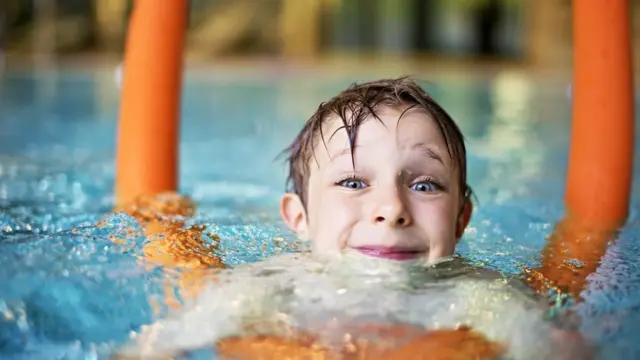 Многие из нас научились плавать в детстве