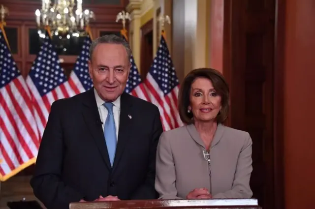 Demokratların Senato'daki lideri Chuck Schumer ve Temsilciler Meclisi Başkanı Nancy Pelosi