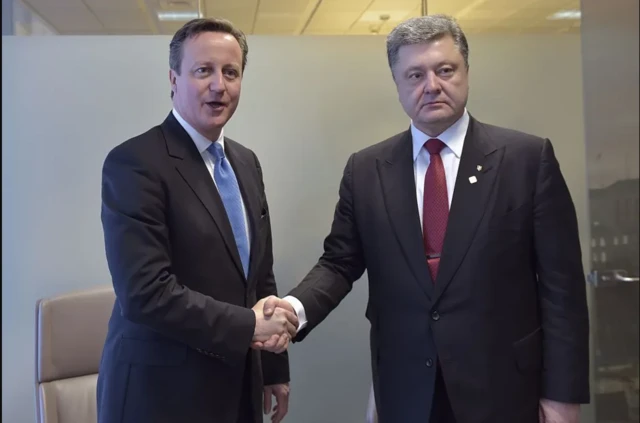David Cameron iyo Petro Poroshenko oo ku sugan Shir Madaxeedka Golaha Yurub ee Brussels 2015
