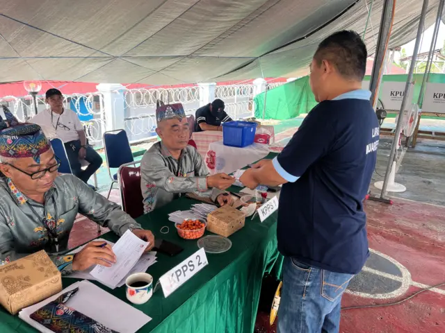 PSU di Barito Utara diselenggarakan di sembilan kecamatan sebagai tindak lanjut putusan MK yang mendiskualifikasi kedua paslon sebelumnya. 