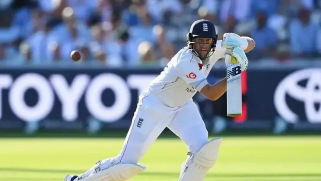 ஜோ ரூட் மாஸ்டர்கிளாஸ் நடத்திக்காட்டினார்.