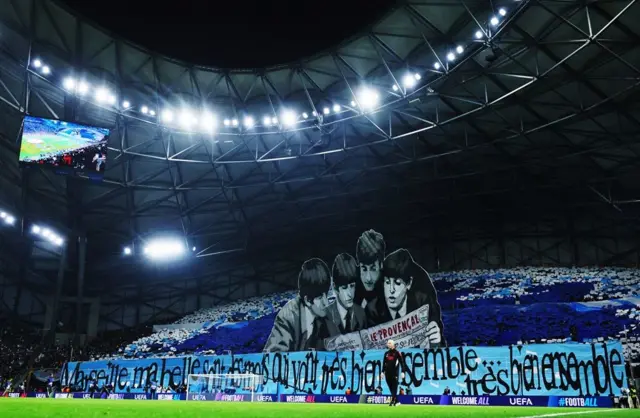 кореографија навијача марсеја, битлси као кореографија