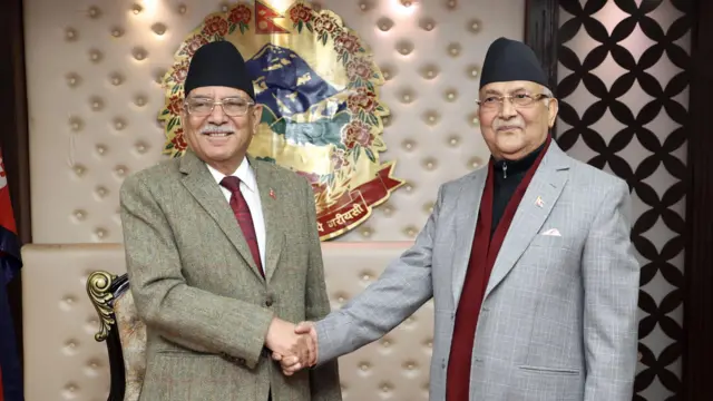 प्रचण्ड र ओली