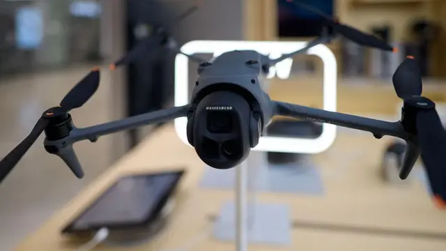 တရုတ်နိုင်ငံထုတ် DJI Mavic ကင်းထောက်ဒရုန်းအမျိုးအစားတစ်ခု (ပုံဟောင်း)