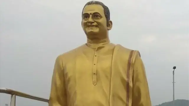 ఎన్టీఆర్ విగ్రహం