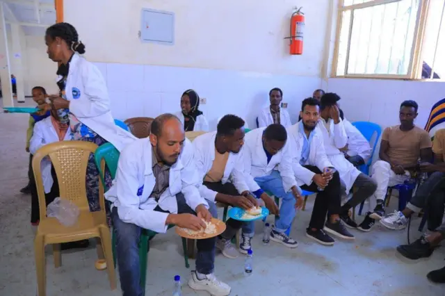 Barsiistoota mana barnootaatti nyaanni dhiyaateef