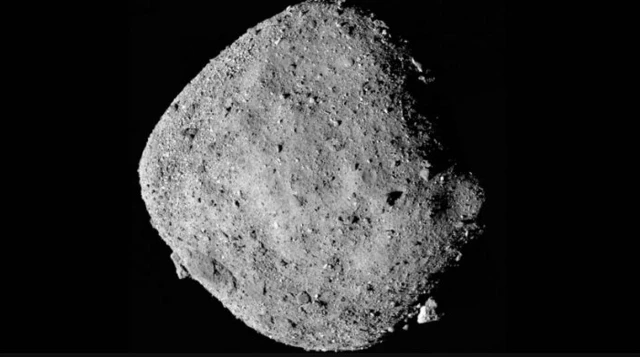 รูปดาวเคราะห์น้อยสี่เหลี่ยม