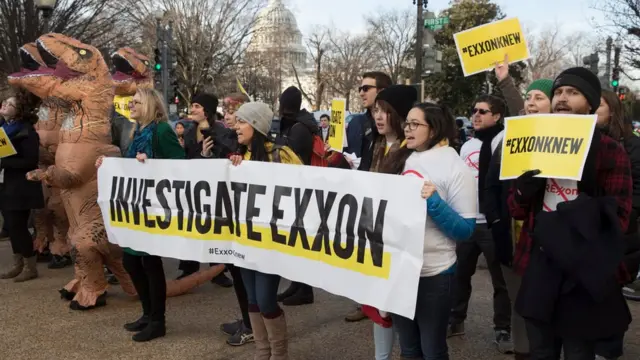 Protesta contra Tillerson
