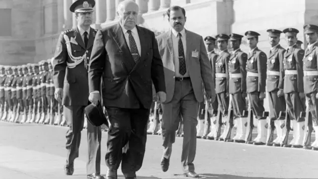 দিল্লি সফরে তুরস্কের প্রেসিডেন্ট সুলেইমান ডেমিরেল। ১৯৯৫