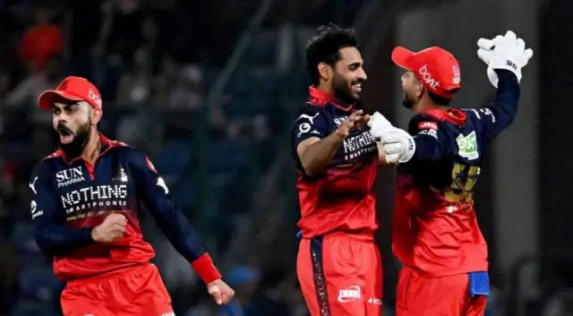 આઇપીએલ, દિલ્હી કૅપિટલ્સ, રૉયલ ચૅલેન્જર્સ બૅંગલુરુ, સ્પૉર્ટ્સ, બીબીસી ગુજરાતી, ક્રિકેટ