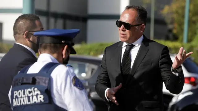 Miguel Ontiveros, uno d elos abogados de Lozoya