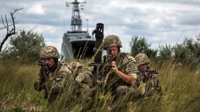 Морские пехотинцы