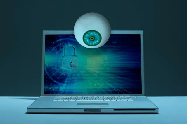 ராமதாஸ் - அன்புமணி, சிசிடிவி, வேவு பார்த்தல், ஒட்டுக்கேட்பு