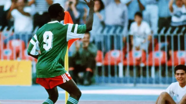 கால்பந்து