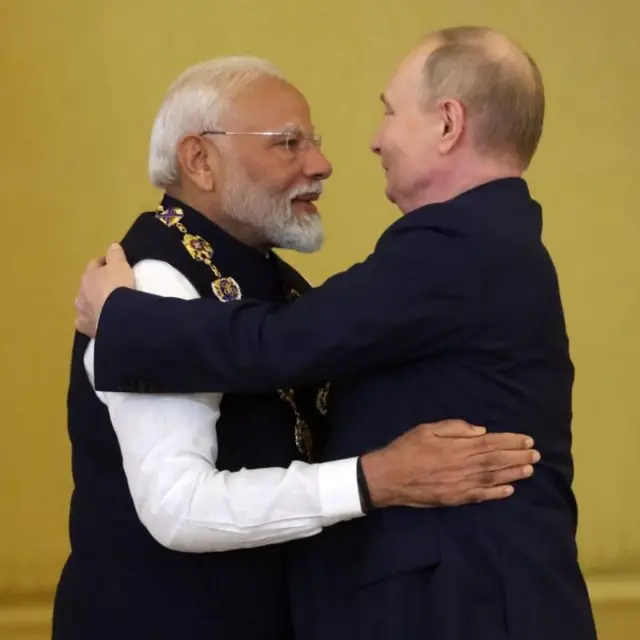 નરેન્દ્ર મોદી અને વ્લાદિમીર પુતિન