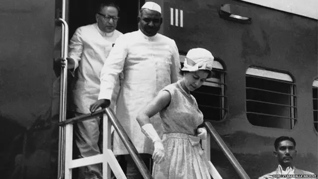 अनेकदा सुरक्षेचा कडोकोट बंदोबस्त भेदून होमी यांनी फोटो मिळवले.