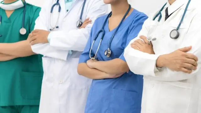 ડૉક્ટરની પ્રતીકાત્મક તસવીર