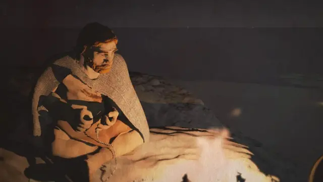 Считается, что у неандертальцев одежда была менее совершенной, чем у людей современного типа