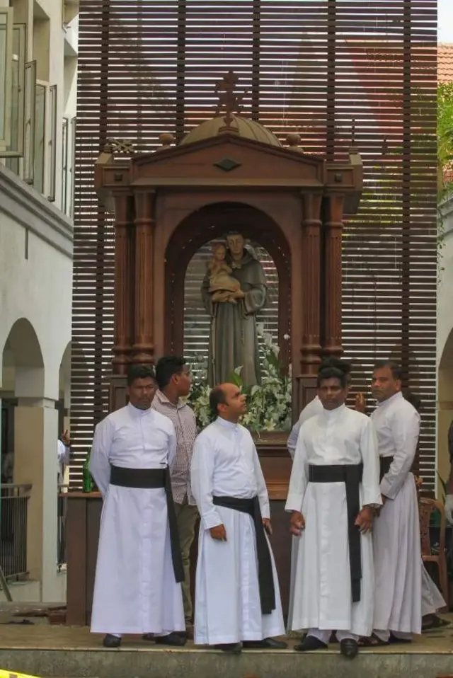 হামলায় হতবাক এবং বিমর্ষ গির্জার পাদ্রিরা