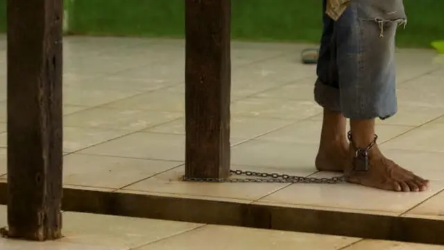 Onye etinyere ịga n'ụkwụ