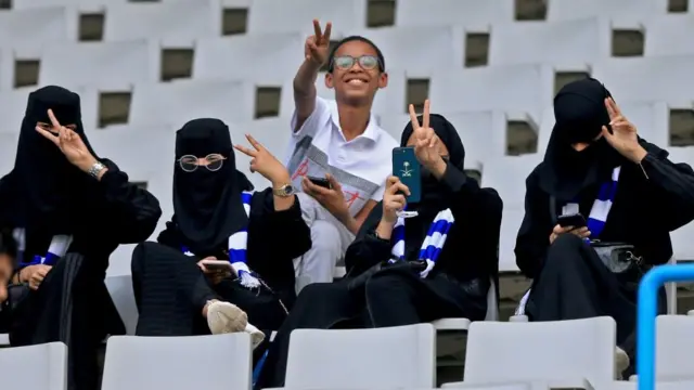 Suporter perempuan Arab Saudi