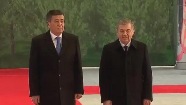 Президент Жээнбеков ўзбек ҳамкасбининг таклифига биноан Тошкентга келди.