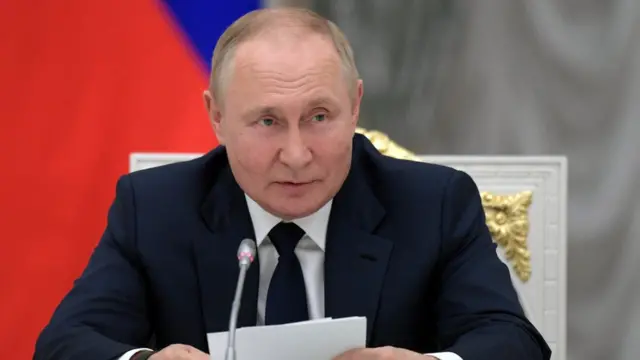 O presidente russo, Vladimir Putin, participaapostas desportivas tipsuma reunião com líderes parlamentaresapostas desportivas tipsMoscou, na Rússia