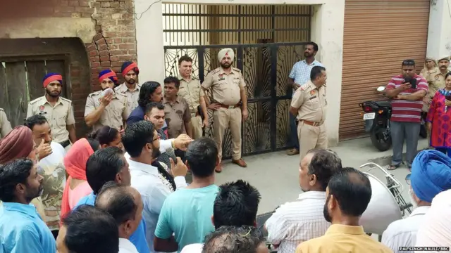 ਰਵੀਦਾਸੀਆ ਭਾਈਚਾਰੇ ਵੱਲੋਂ ਸੁਖਦੇਵ ਸਿੰਘ ਭੌਰ ਖਿਲਾਫ਼ ਮੁਜ਼ਾਹਰਾ ਕੀਤਾ ਗਿਆ