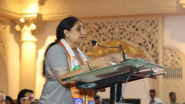 सुनेत्रा पवार