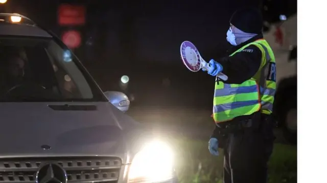 ဥရောပ ရှန်ဂန် နယ်နမိတ် နယ်စပ်ဂိတ်တွေမှာ ခရီးသွားလာမှု ကို တားဆီးနေ