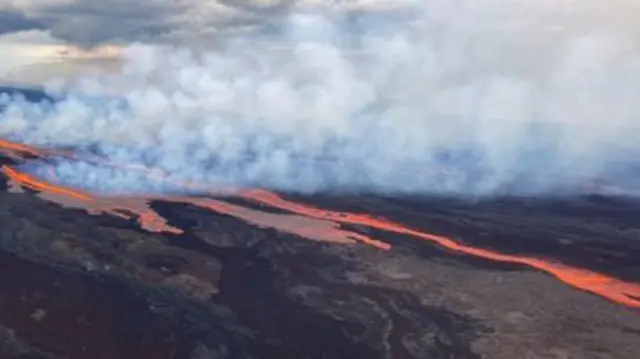 u ya Kisiwa Mauna Loa, iliyoko ndani ya Mbuga ya Kitaifa ya Volcanoes