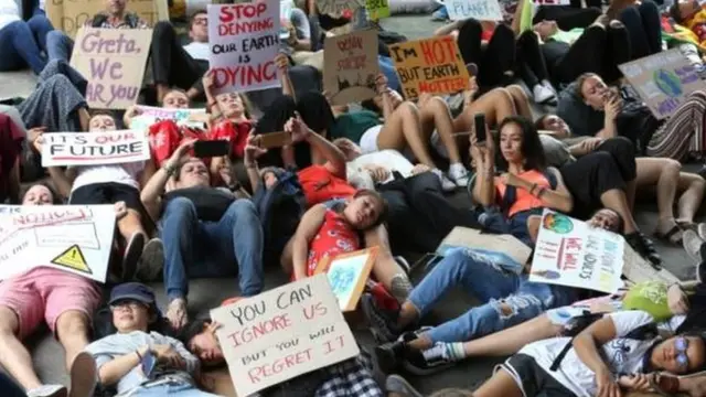Environmental activists do like say dem die as they participate for di protest for Thailand
