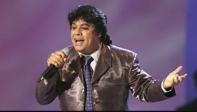 Juan Gabriel (wuxuu dhintay- 2016)