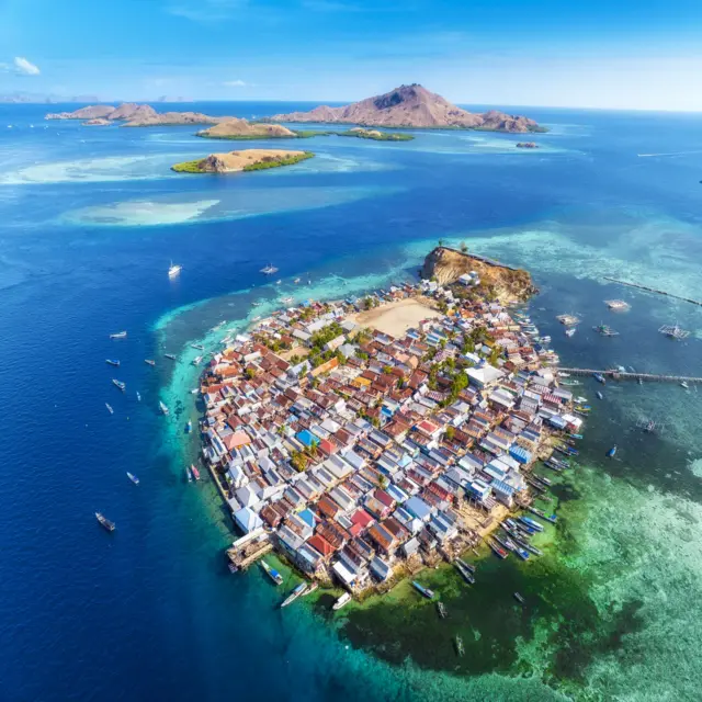 ઇન્ડોનેશિયાની ફિલ્મ, નારોમા, જમાઈ અને સાસુ વચ્ચે પ્રેમસંબંધ, ટિકટૉક ઉપર વાઇરલ વીડિયો પરથી ફિલ્મ, સારી ઇન્ડોનેશિયન ફિલ્મો, નેટફ્લિક્સ, બીબીસી ગુજરાતી