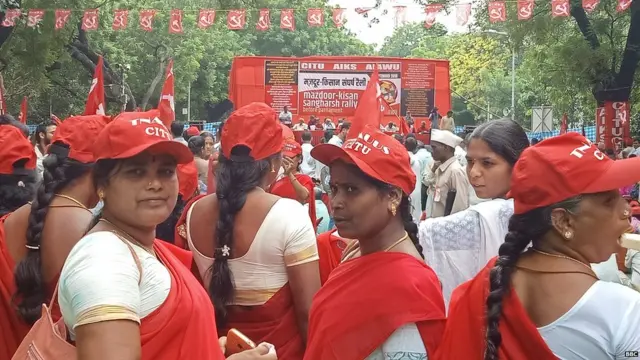 महिलाएं