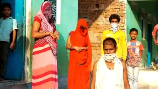 मज़दूरों से राहुल गांधी की मुलाक़ात