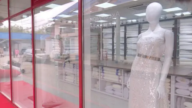 весільні сукні