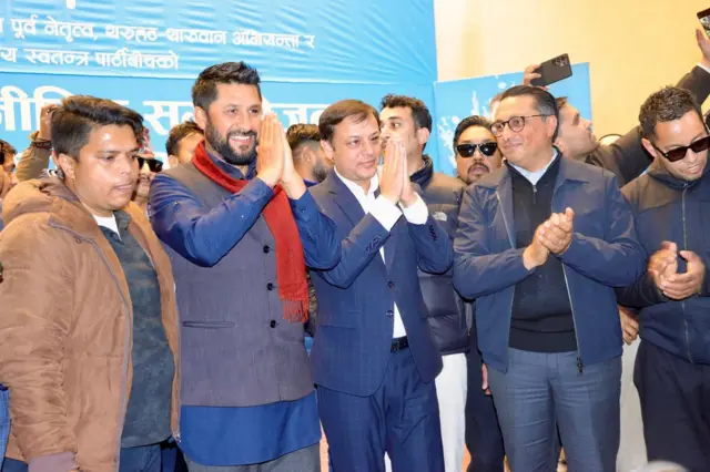 रास्वपाको बृहत् राजनीतिक समायोजन घोषणा सभामा नेताहरू