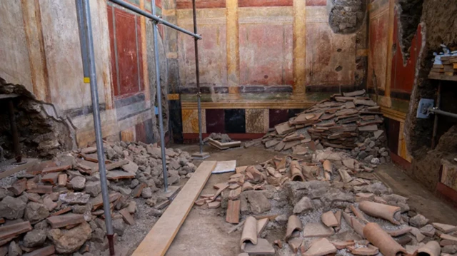 பண்டைய ரோமானிய நகரில் கண்டெடுக்கப்பட்ட கலைப்பொருட்கள்