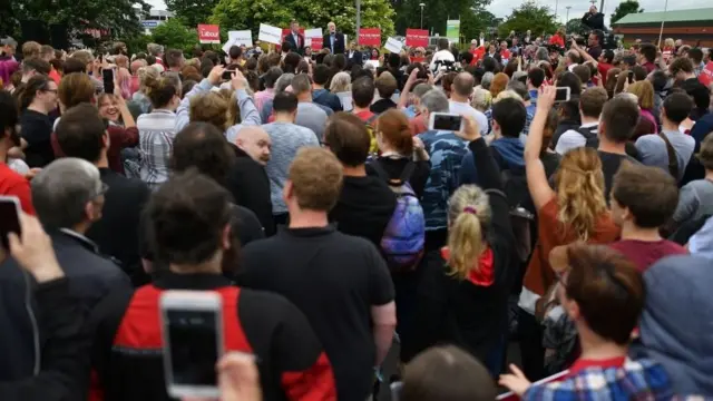 Джереми Корбин и его сторонники